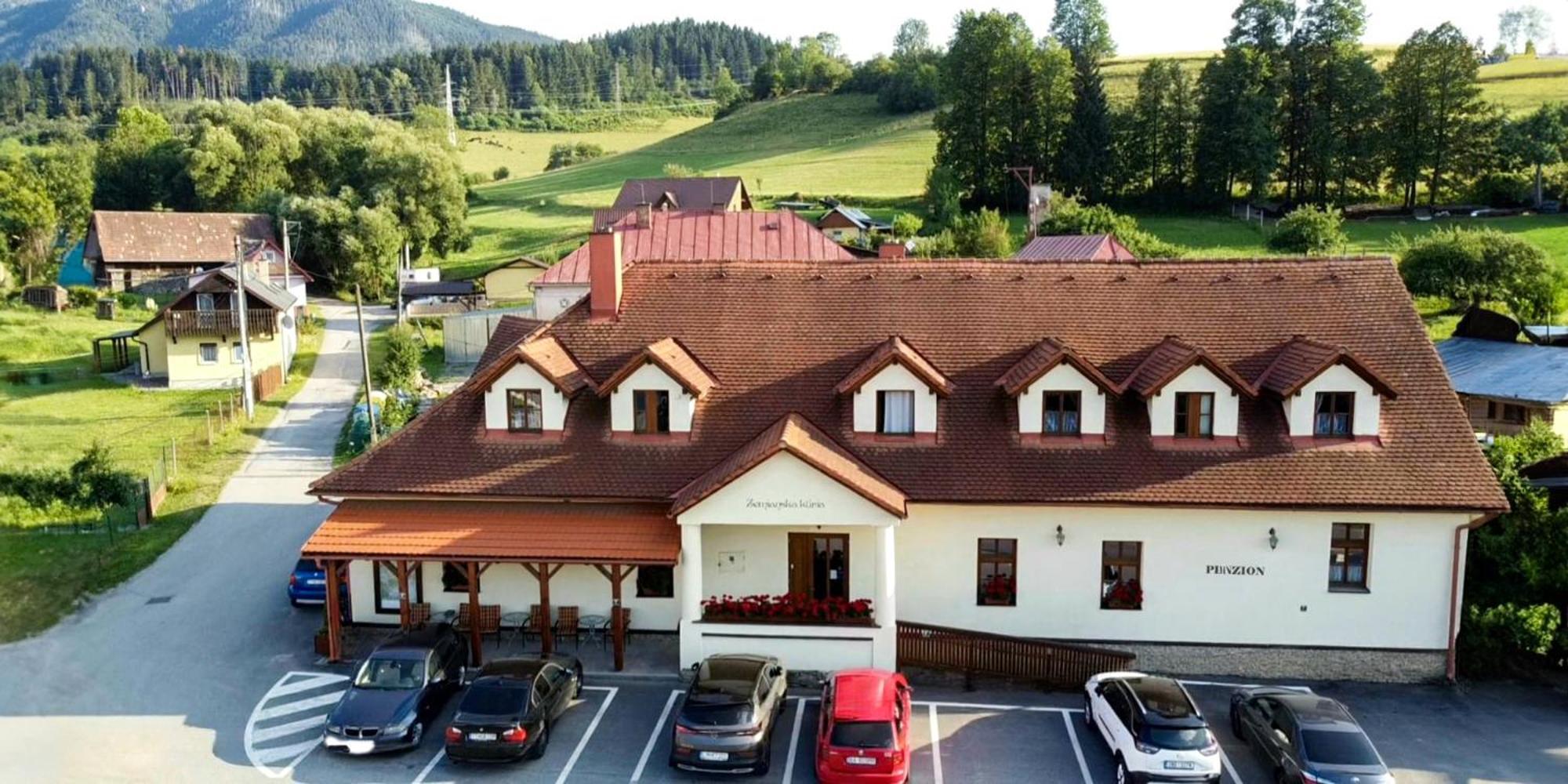 Penzion Zemianska Kuria Dolny Kubin Ngoại thất bức ảnh